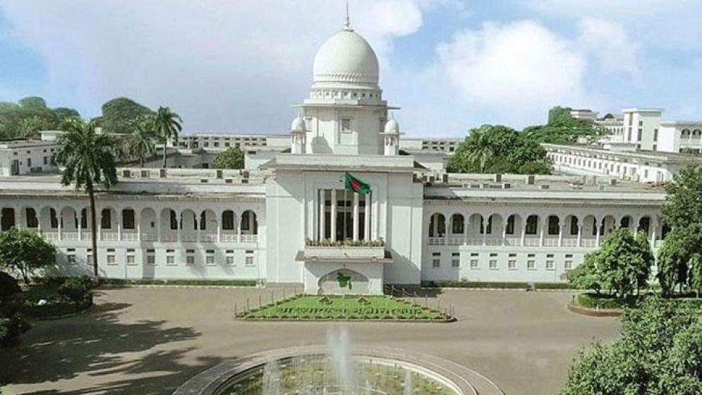 সুপ্রিম কোর্ট সচিবালয় সরাতে দুই সচিবকে লিগ্যাল নোটিশ