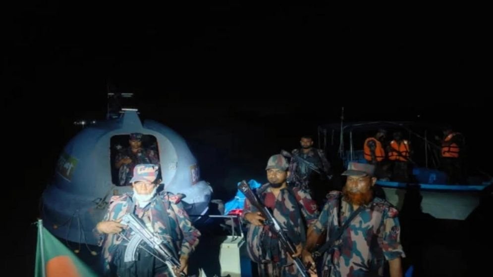সুন্দরবন উপকূলে পুশইনের চেষ্টা ব্যর্থ, কড়া অবস্থানে বিজিবি