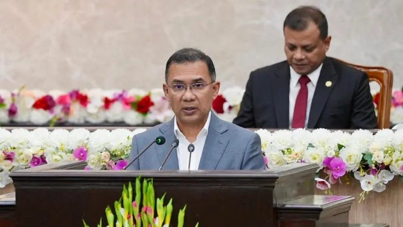 এসএসএফ-এর প্রতিষ্ঠা বার্ষিকীতে প্রধানমন্ত্রীনিরাপত্তার ঘেরাটোপে সরকার প্রধানকে জনগণ থেকে দূরে ঠেলে না দেওয়ার আহ্বান