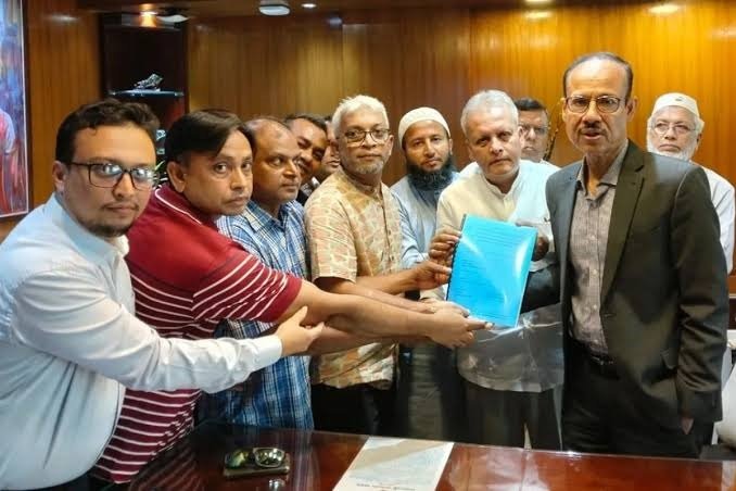 শেয়ারবাজারে আস্থা ফিরিয়ে আনতে বিএসইসিকে ১১ দফা সুপারিশ
