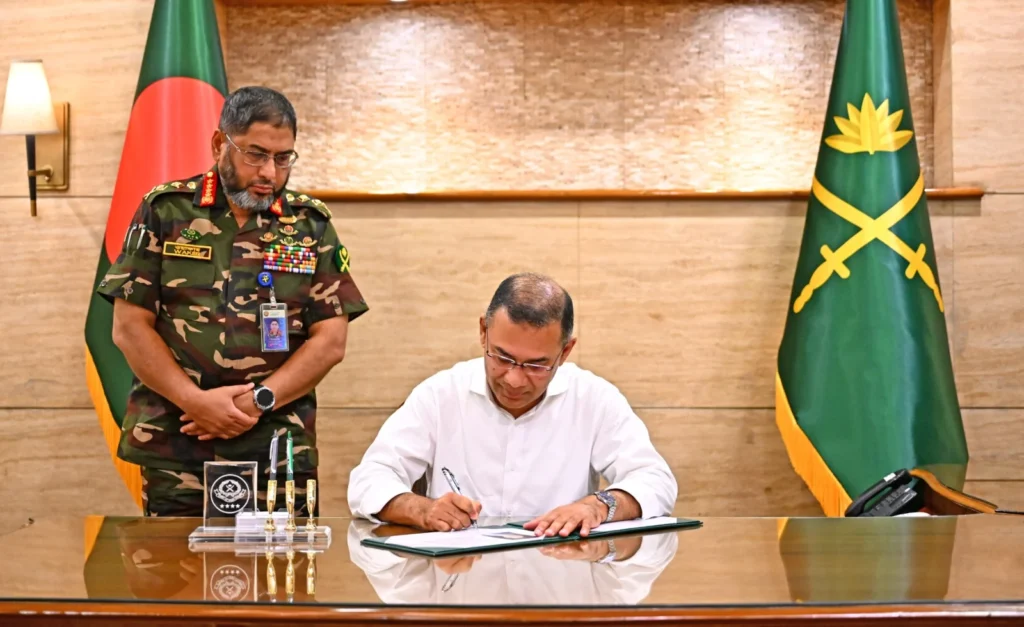 আধুনিক ও প্রযুক্তিনির্ভর সেনাবাহিনী গড়তে সরকার বদ্ধপরিকর : প্রধানমন্ত্রী