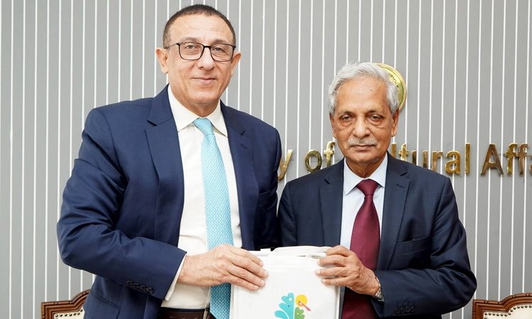 সংস্কৃতি মন্ত্রীর সাথে প্যালেস্টাইনের রাষ্ট্রদূতের সৌজন্য সাক্ষাৎ