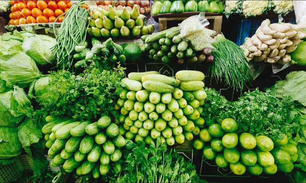 সবজির বাজার চড়া, কাঁচা মরিচের কেজি ৪০০ টাকা