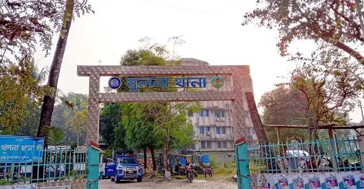 খুলনায় এবার স্কুলছাত্রীকে গুলি